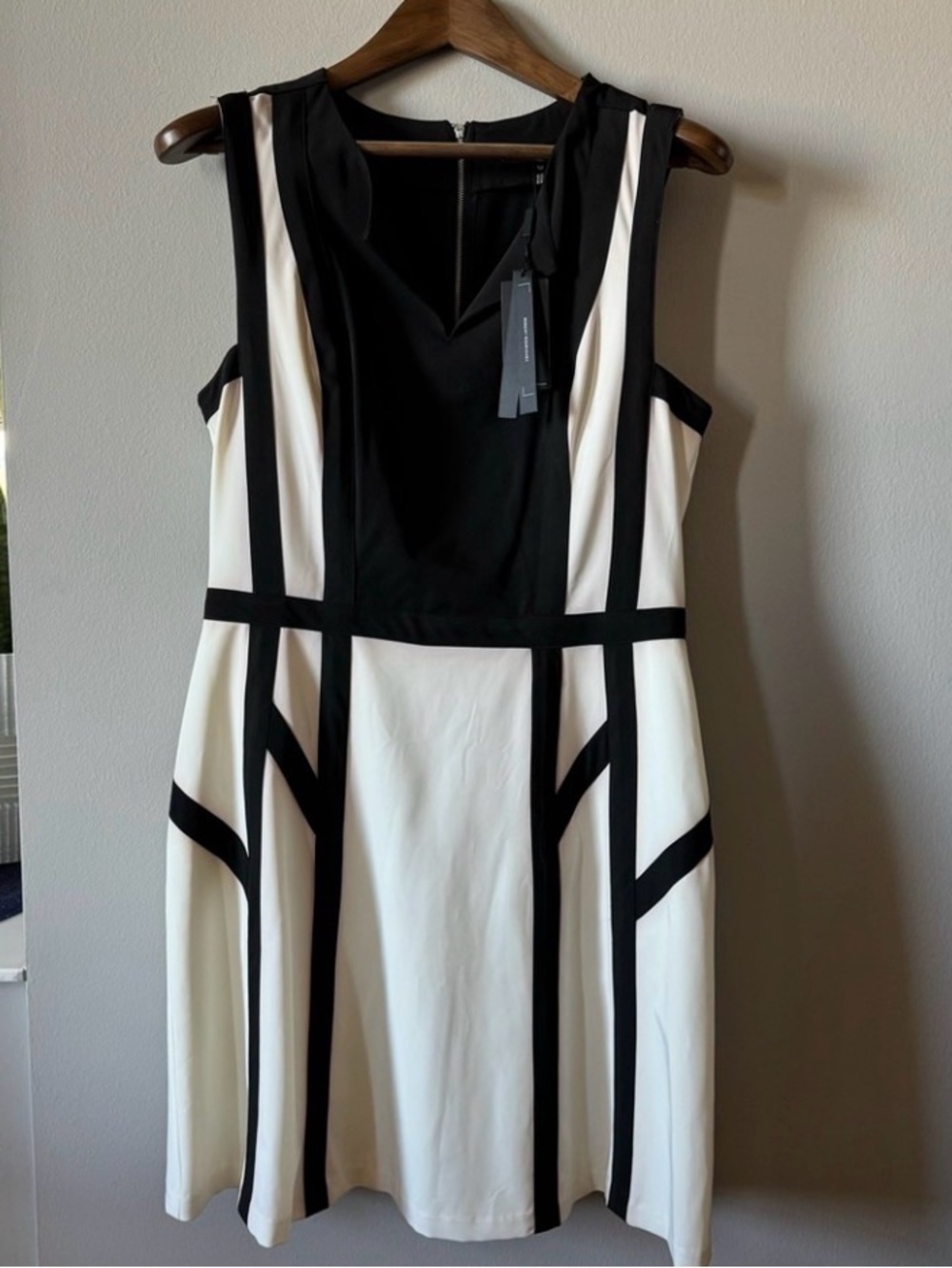 Robert Rodriguez Black and White Colorblock Fit-and-Flare Dress